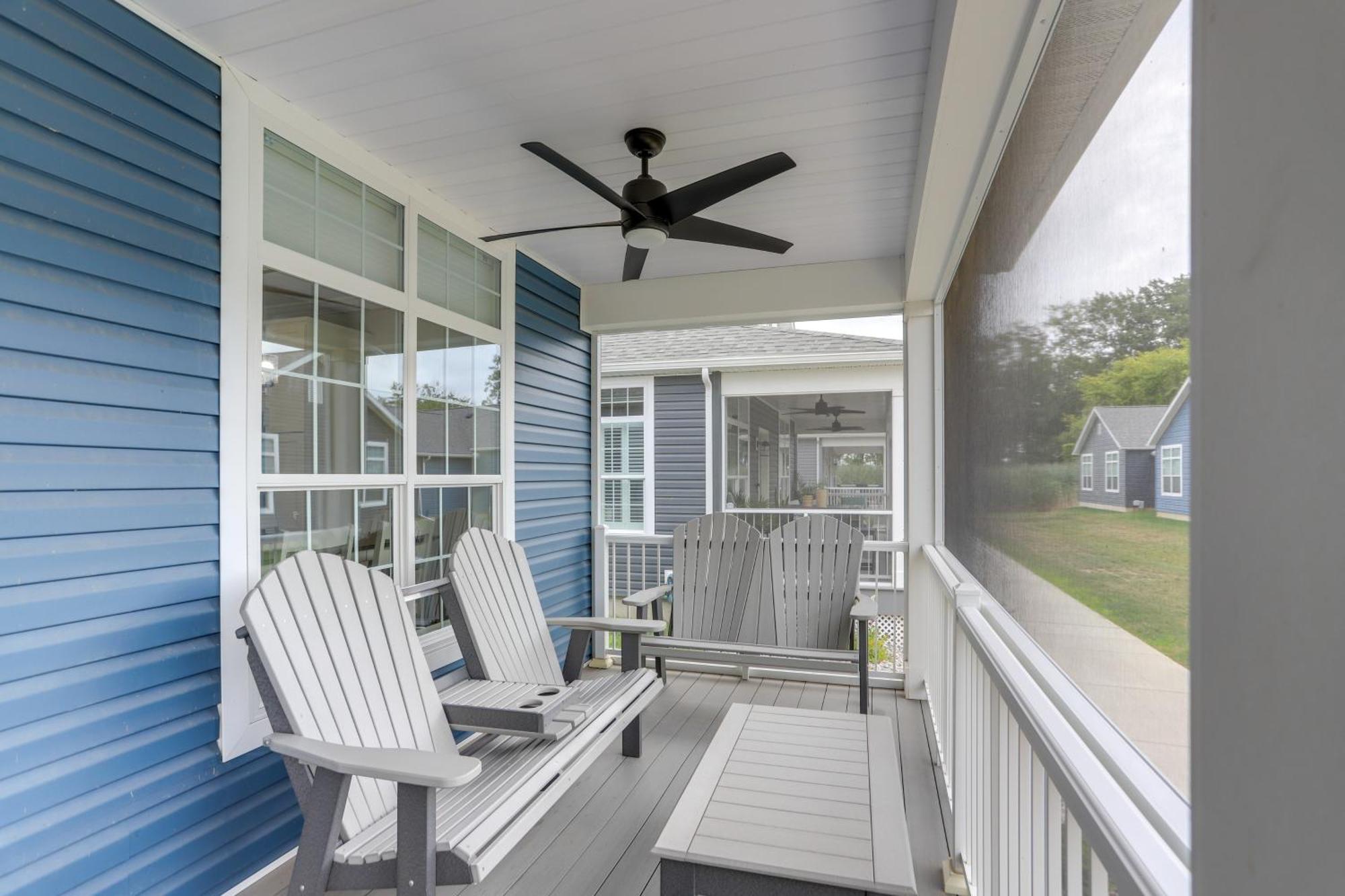 Sleek Lakeside Marblehead Home With Screened Patio Exteriör bild